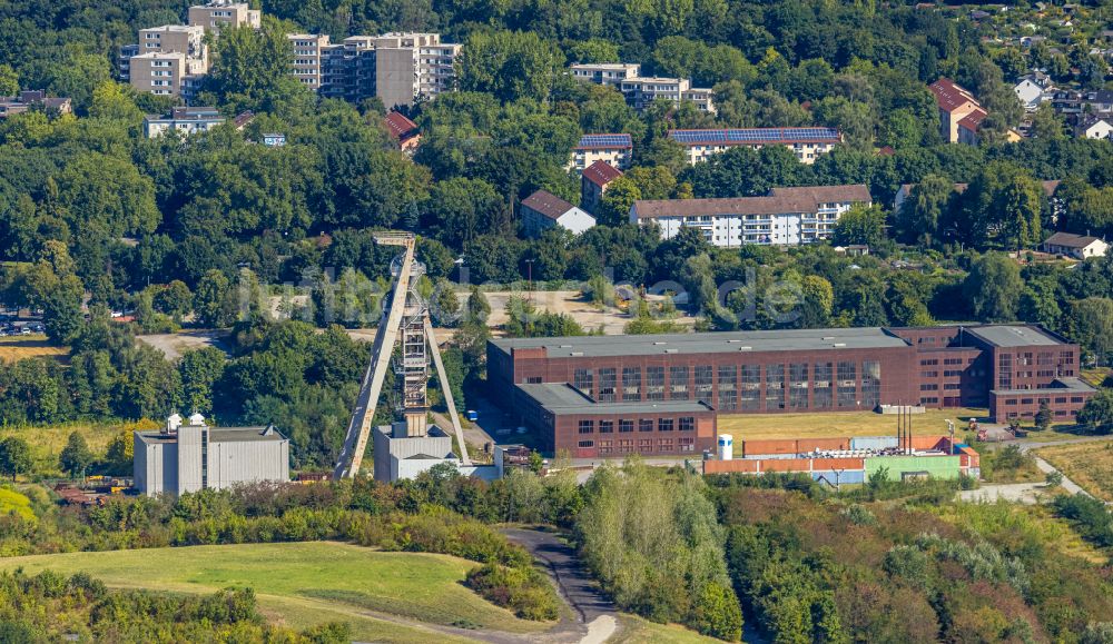 Gelsenkirchen aus der Vogelperspektive: Industrie- Denkmal der technischen Anlagen des Geländes Zeche Hugo Schacht 2 in Gelsenkirchen im Bundesland Nordrhein-Westfalen, Deutschland