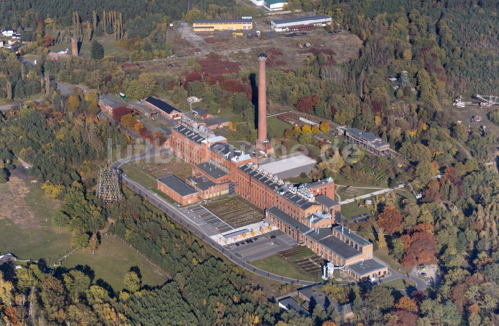 Luftbild Knappenrode - Industrie- Denkmal der technischen Anlagen und Produktionshallen des Geländes Energiefabrik in Knappenrode im Bundesland Sachsen, Deutschland