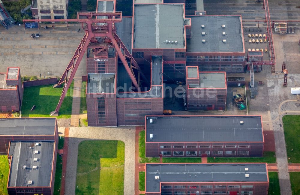 Luftbild Essen - Industrie- Denkmal der technischen Anlagen und Produktionshallen des Geländes der Stiftung des UNESCO-Welterbe Zollverein in Essen im Bundesland Nordrhein-Westfalen, Deutschland