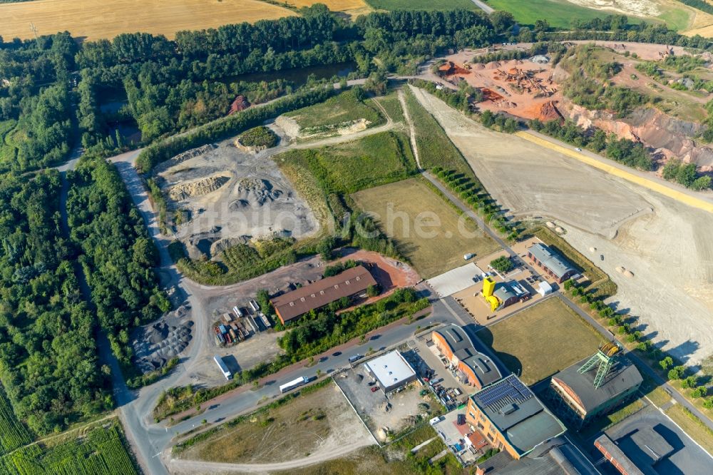 Luftbild Ahlen - Industrie- Denkmal der technischen Anlagen und Produktionshallen des Geländes der Zeche Westfalen in Ahlen im Bundesland Nordrhein-Westfalen, Deutschland