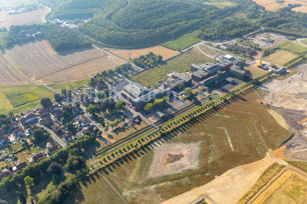 Luftbild Ahlen - Industrie- Denkmal der technischen Anlagen und Produktionshallen des Geländes der Zeche Westfalen in Ahlen im Bundesland Nordrhein-Westfalen, Deutschland