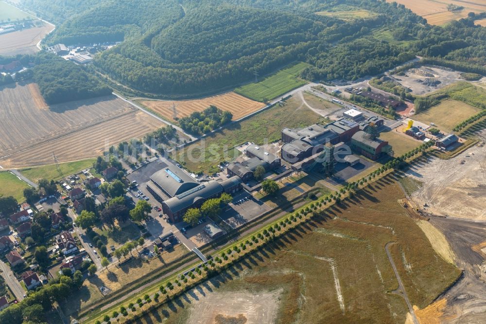 Ahlen von oben - Industrie- Denkmal der technischen Anlagen und Produktionshallen des Geländes der Zeche Westfalen in Ahlen im Bundesland Nordrhein-Westfalen, Deutschland