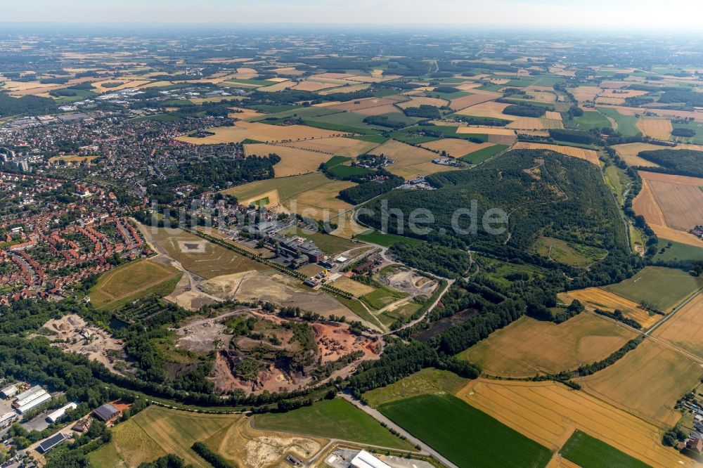 Luftbild Ahlen - Industrie- Denkmal der technischen Anlagen und Produktionshallen des Geländes der Zeche Westfalen in Ahlen im Bundesland Nordrhein-Westfalen, Deutschland