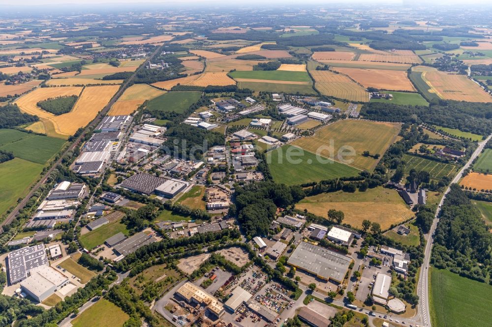 Ahlen von oben - Industrie- und Gewerbegebiet in Ahlen im Bundesland Nordrhein-Westfalen, Deutschland