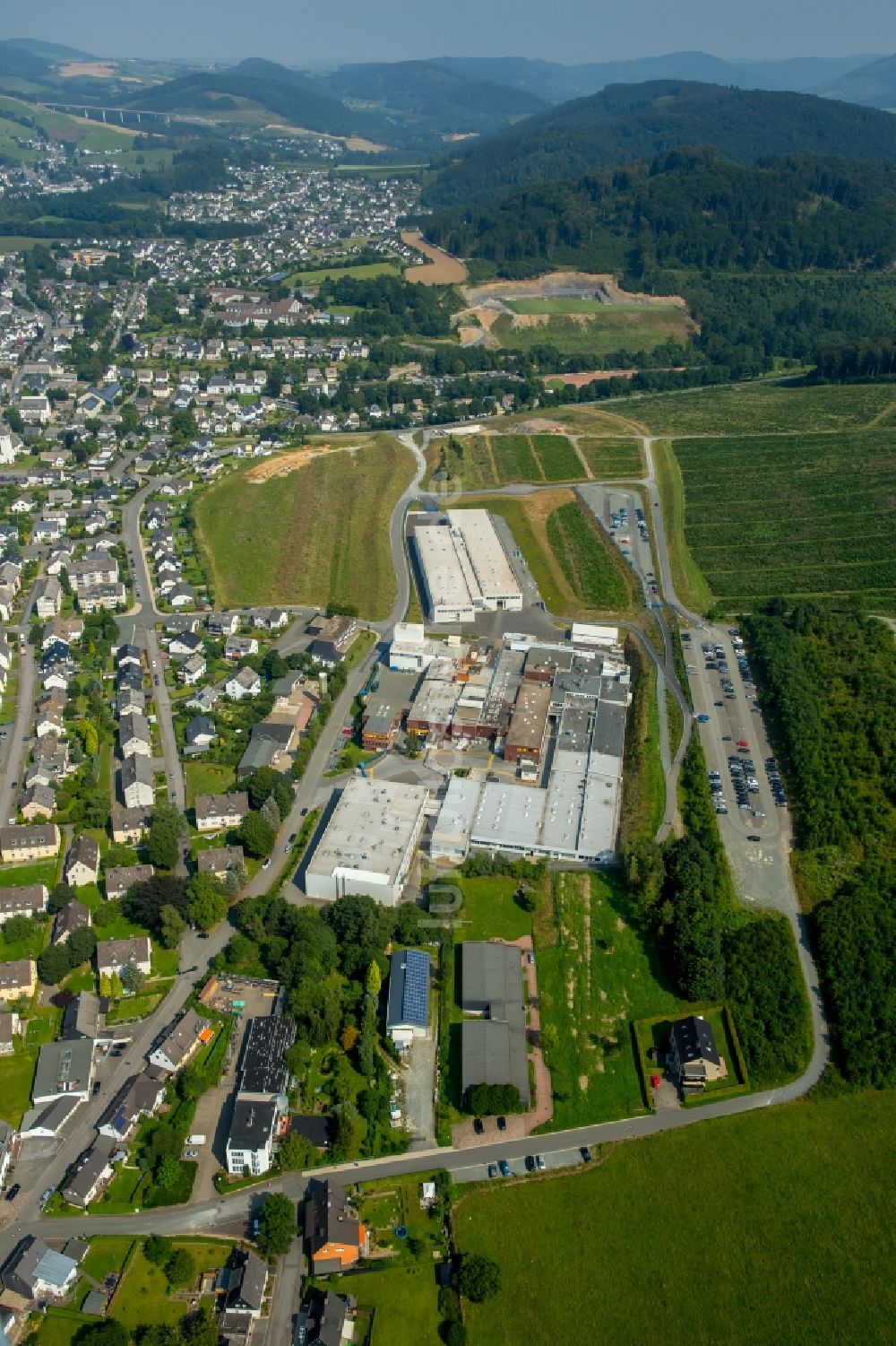 Bestwig aus der Vogelperspektive: Industrie- und Gewerbegebiet Alcoa Power and Propulsion in Bestwig im Bundesland Nordrhein-Westfalen