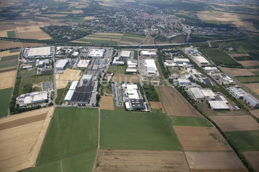 Alzey von oben - Industrie- und Gewerbegebiet in Alzey im Bundesland Rheinland-Pfalz, Deutschland