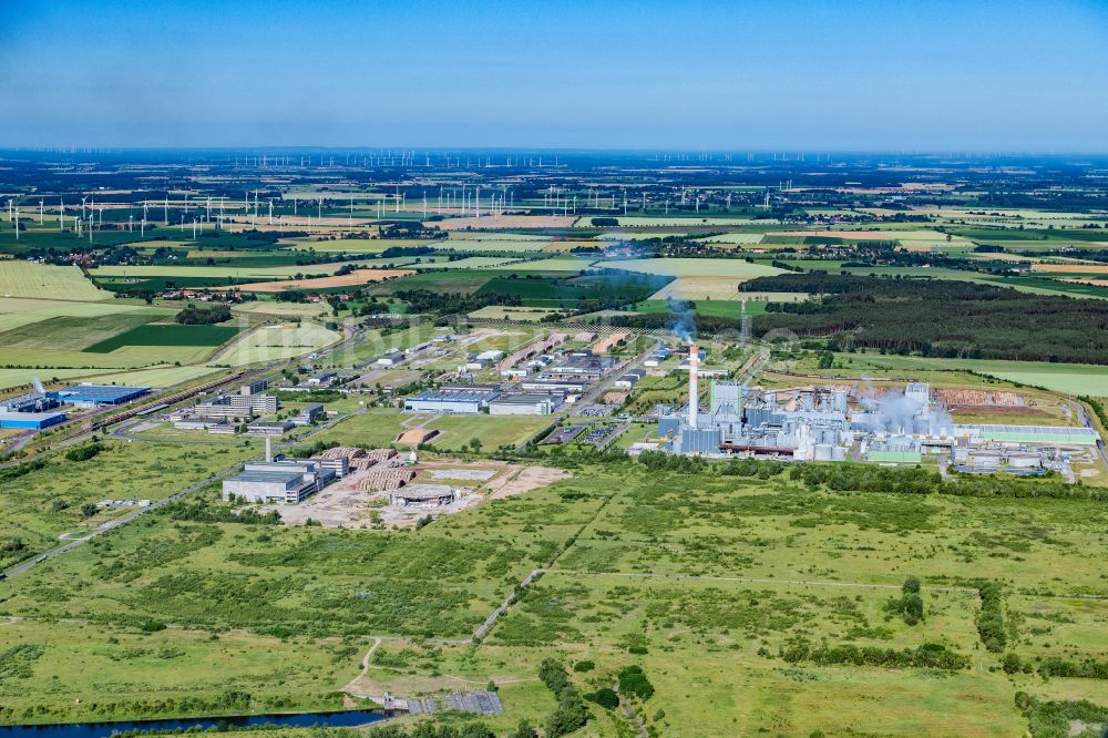 Arneburg aus der Vogelperspektive: Industrie- und Gewerbegebiet in Arneburg im Bundesland Sachsen-Anhalt, Deutschland