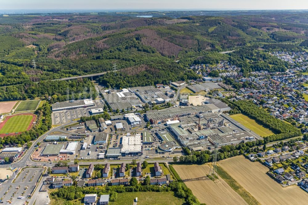 Arnsberg von oben - Industrie- und Gewerbegebiet in Arnsberg im Bundesland Nordrhein-Westfalen, Deutschland