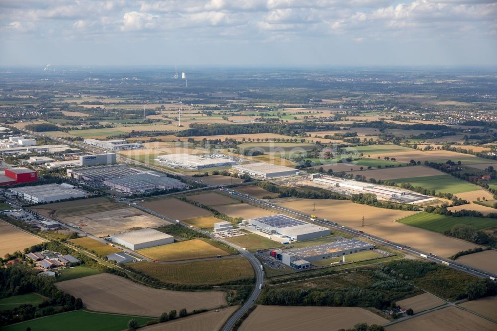 Bönen aus der Vogelperspektive: Industrie- und Gewerbegebiet in Bönen im Bundesland Nordrhein-Westfalen, Deutschland