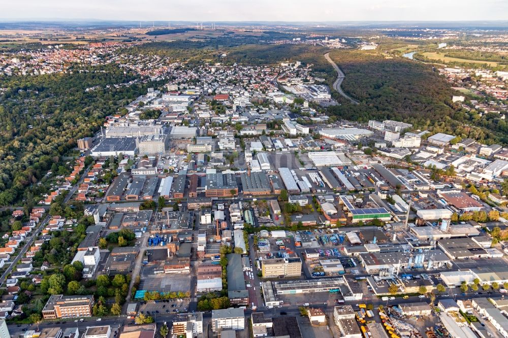 Frankfurt am Main aus der Vogelperspektive: Industrie- und Gewerbegebiet in Frankfurt am Main im Bundesland Hessen, Deutschland