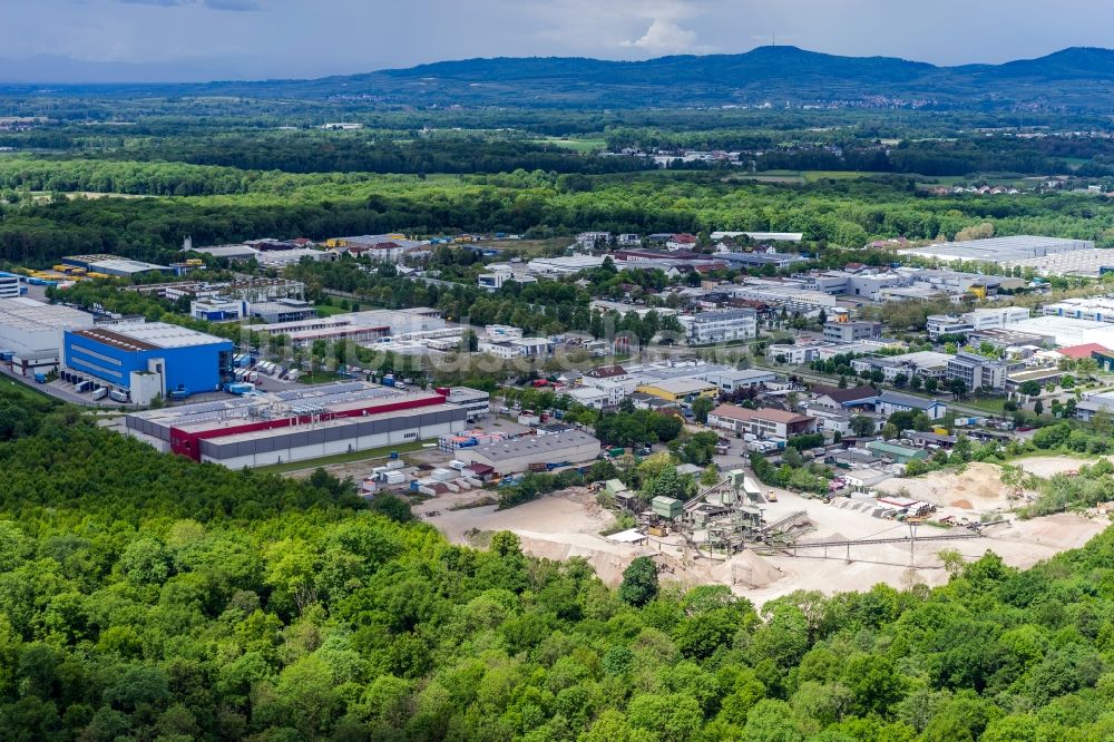 Freiburg im Breisgau von oben - Industrie- und Gewerbegebiet in Freiburg im Breisgau im Bundesland Baden-Württemberg, Deutschland