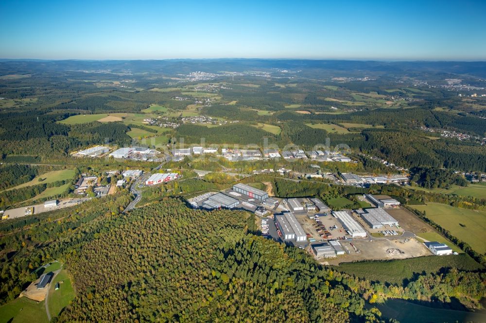 Luftaufnahme Freudenberg - Industrie- und Gewerbegebiet an der Gewerbestraße in Freudenberg im Bundesland Nordrhein-Westfalen