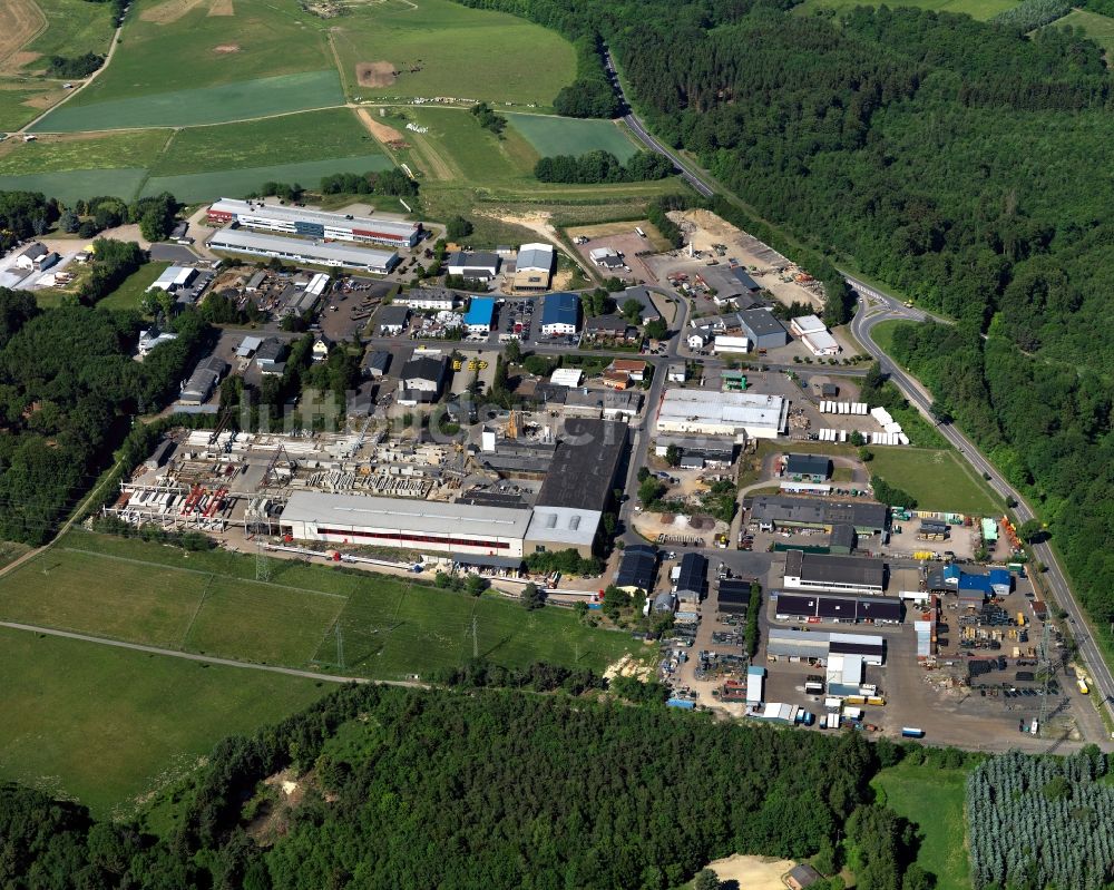 Luftaufnahme Halsenbach - Industrie- und Gewerbegebiet in Halsenbach im Bundesland Rheinland-Pfalz