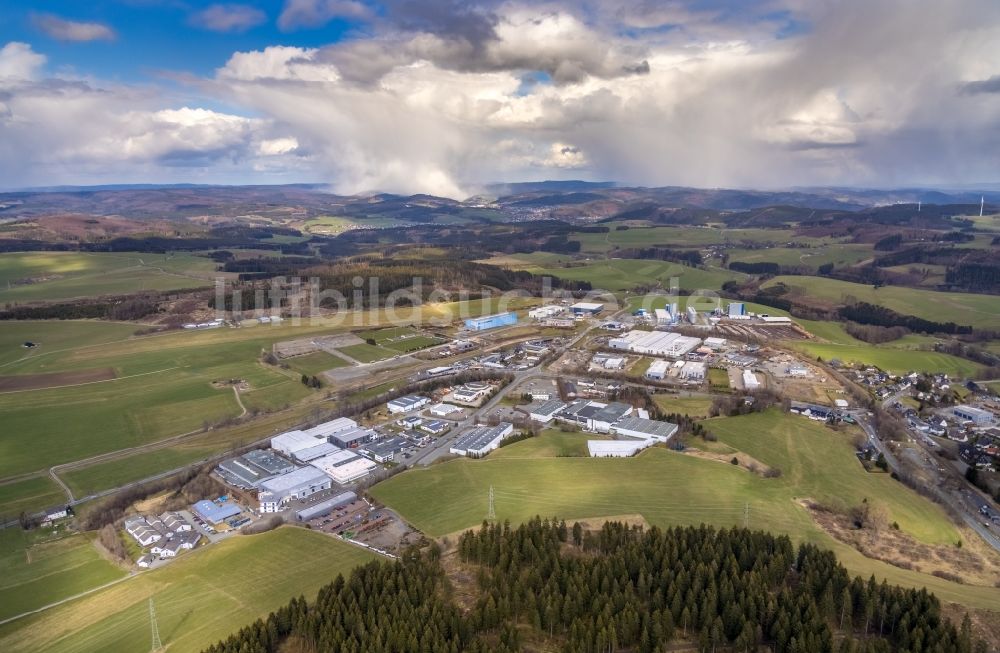 Luftbild Erndtebrück - Industrie- und Gewerbegebiet Hauptstraße - Jägersgrund im Ortsteil Leimstruth in Erndtebrück im Bundesland Nordrhein-Westfalen, Deutschland