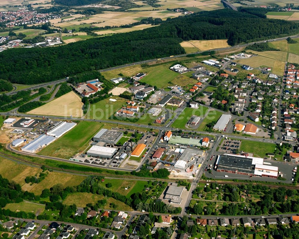 Lindenstruth von oben - Industrie- und Gewerbegebiet in Lindenstruth im Bundesland Hessen, Deutschland