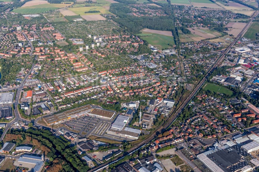 Lüneburg von oben - Industrie- und Gewerbegebiet in Lüneburg im Bundesland Niedersachsen, Deutschland