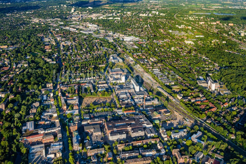 Hamburg aus der Vogelperspektive: Industrie- und Gewerbegebiet am Neumarkt im Ortsteil Wandsbek in Hamburg, Deutschland