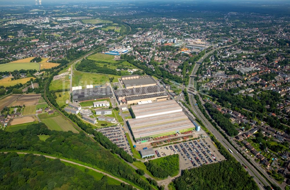 Oberhausen von oben - Industrie- und Gewerbegebiet in Oberhausen im Bundesland Nordrhein-Westfalen