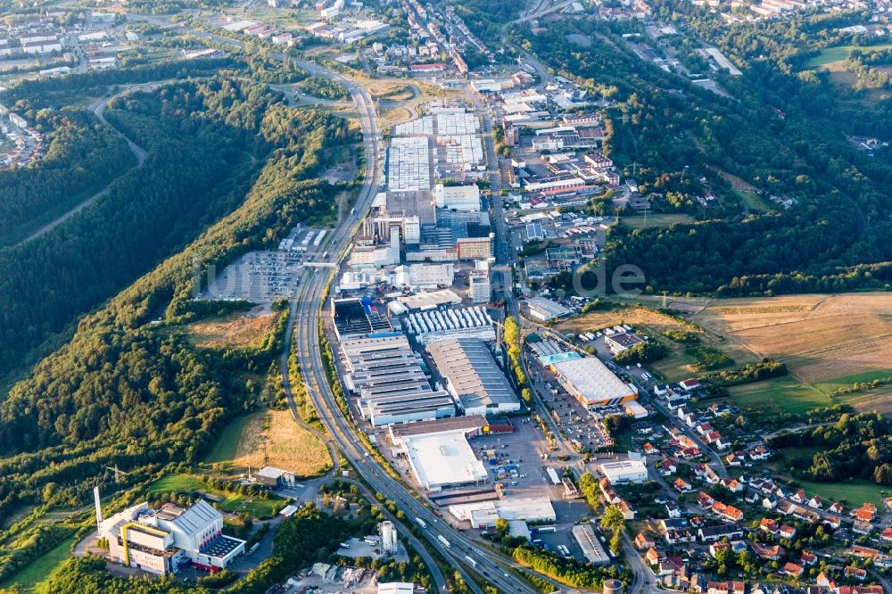 Pirmasens aus der Vogelperspektive: Industrie- und Gewerbegebiet im Ortsteil Fehrbach in Pirmasens im Bundesland Rheinland-Pfalz, Deutschland