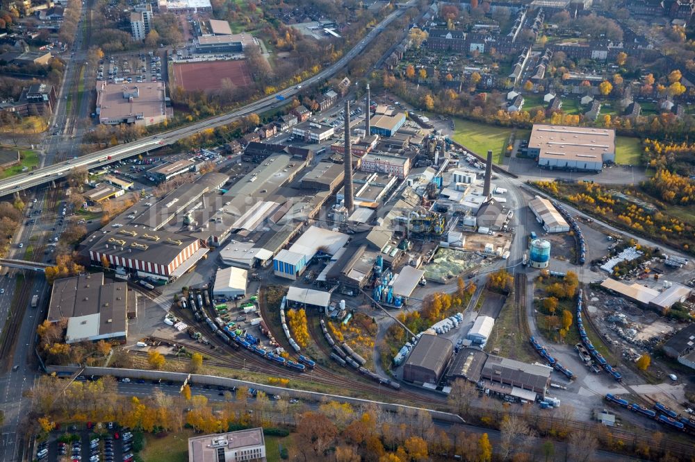 Duisburg von oben - Industrie- und Gewerbegebiet im Ortsteil Hamborn in Duisburg im Bundesland Nordrhein-Westfalen