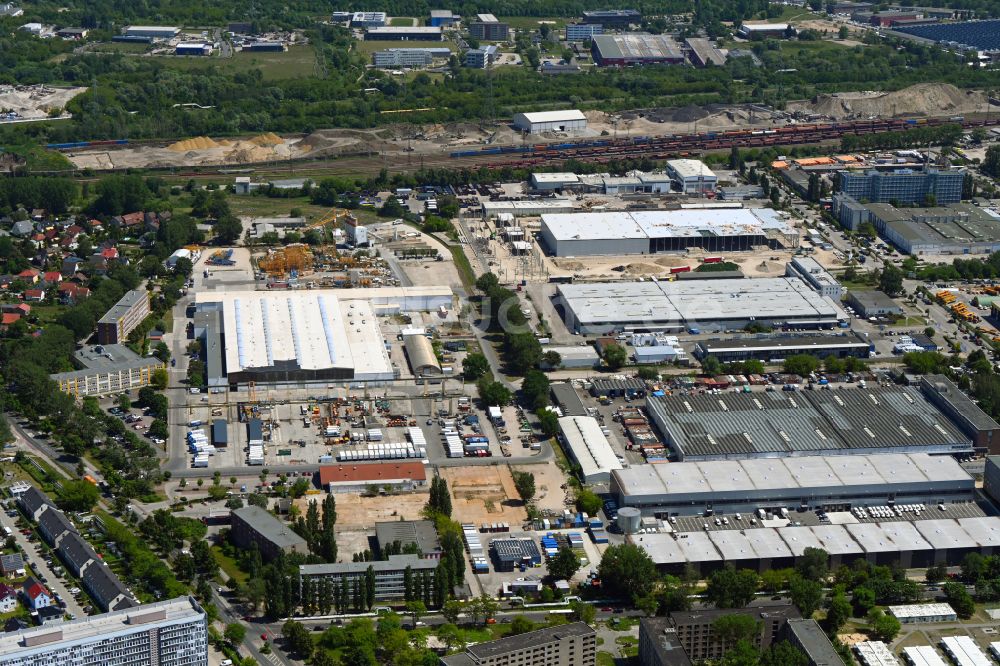 Berlin von oben - Industrie- und Gewerbegebiet im Ortsteil Hohenschönhausen in Berlin, Deutschland