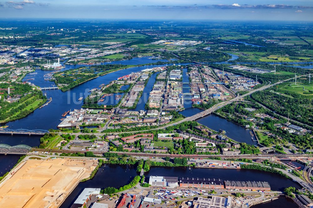 Luftbild Hamburg - Industrie- und Gewerbegebiet an der Peutestraße - Hovestraße - Müggenburger Hauptdeich im Ortsteil Veddel in Hamburg, Deutschland