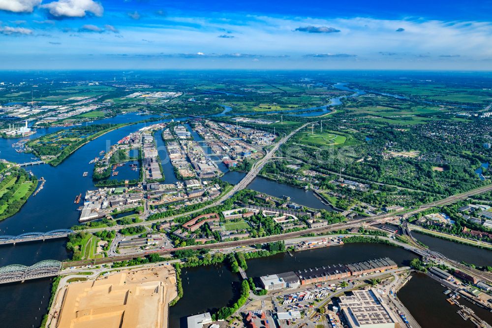 Luftaufnahme Hamburg - Industrie- und Gewerbegebiet an der Peutestraße - Hovestraße - Müggenburger Hauptdeich im Ortsteil Veddel in Hamburg, Deutschland