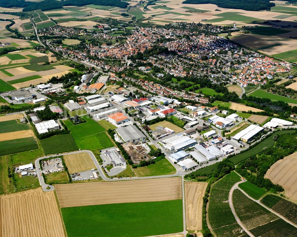 Stetten a.H. von oben - Industrie- und Gewerbegebiet am Rande von landwirtschaftlichen Feldern in Stetten a.H. im Bundesland Baden-Württemberg, Deutschland