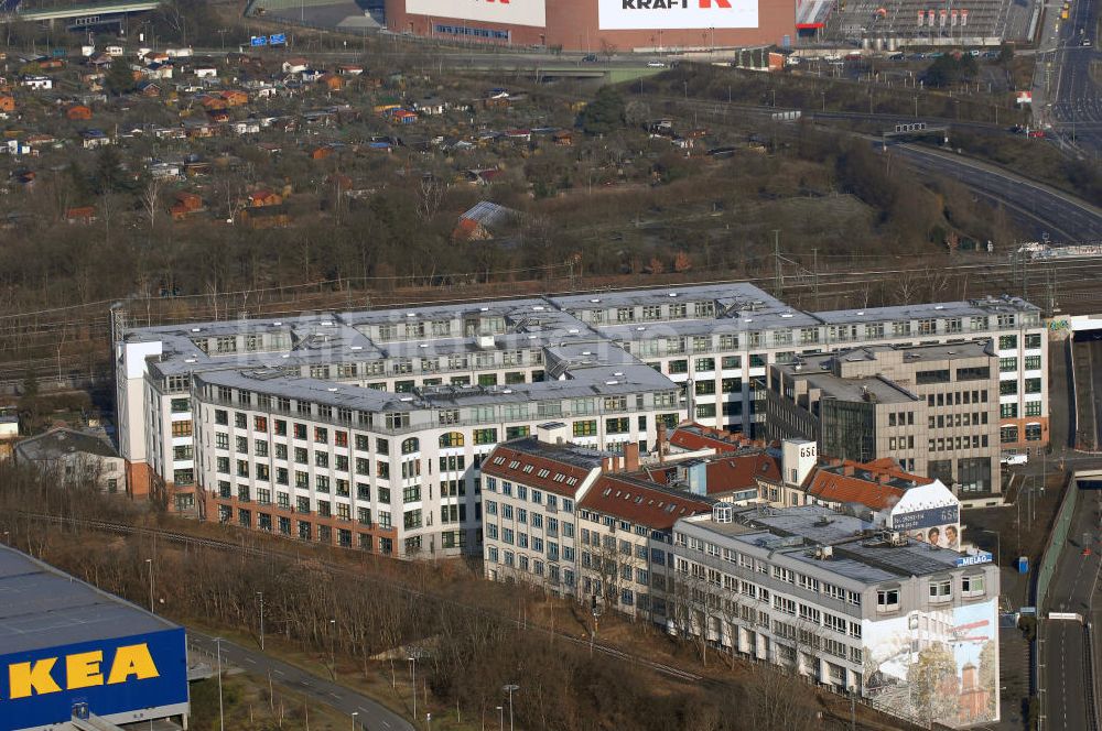 Luftaufnahme Berlin - Industrie- und Gewerbegebiet an der Reichartstrasse, Schöneberger Strasse / Stadtautobahn A100 am Bereich Sachsendamm.