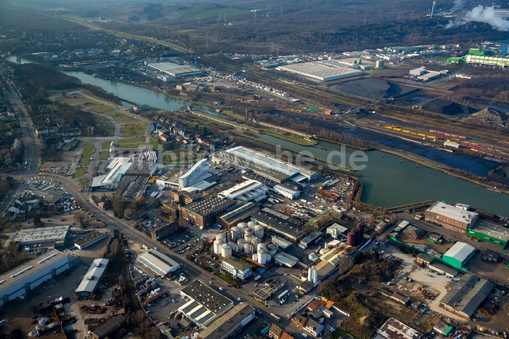 Herne aus der Vogelperspektive: Industrie- und Gewerbegebiet am Rhein-Herne-Kanal im Ortsteil Crange in Herne im Bundesland Nordrhein-Westfalen