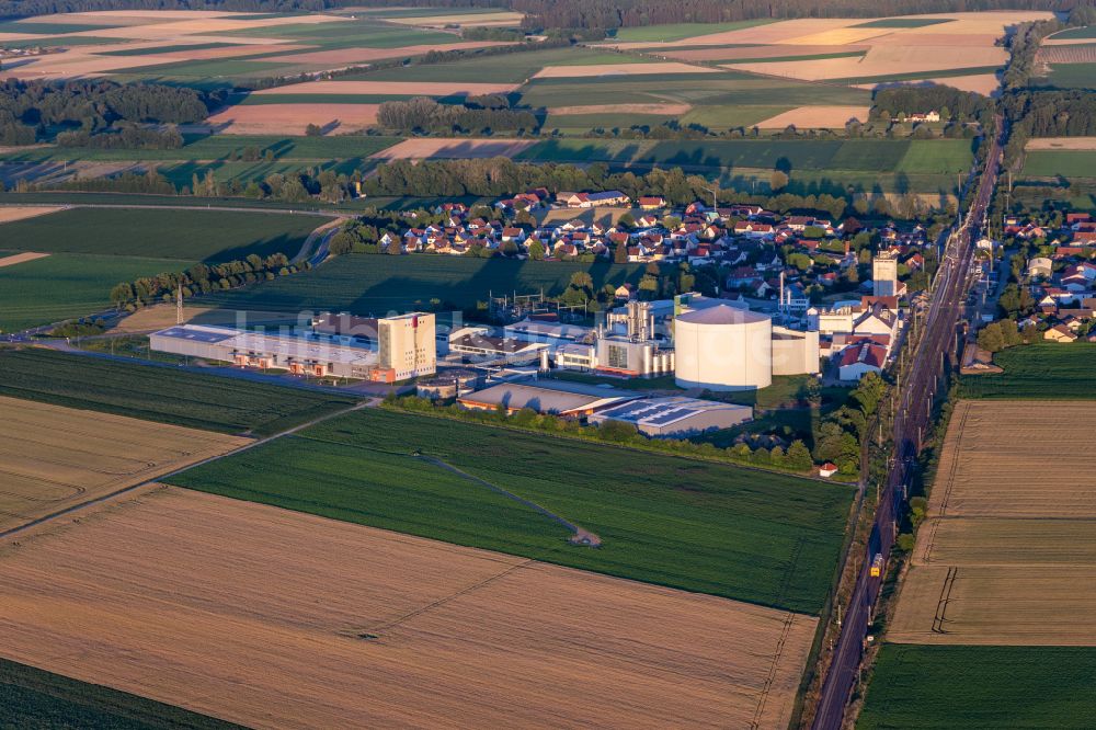 Sünching von oben - Industrie- und Gewerbegebiet Südstärke Werk in Sünching im Bundesland Bayern, Deutschland