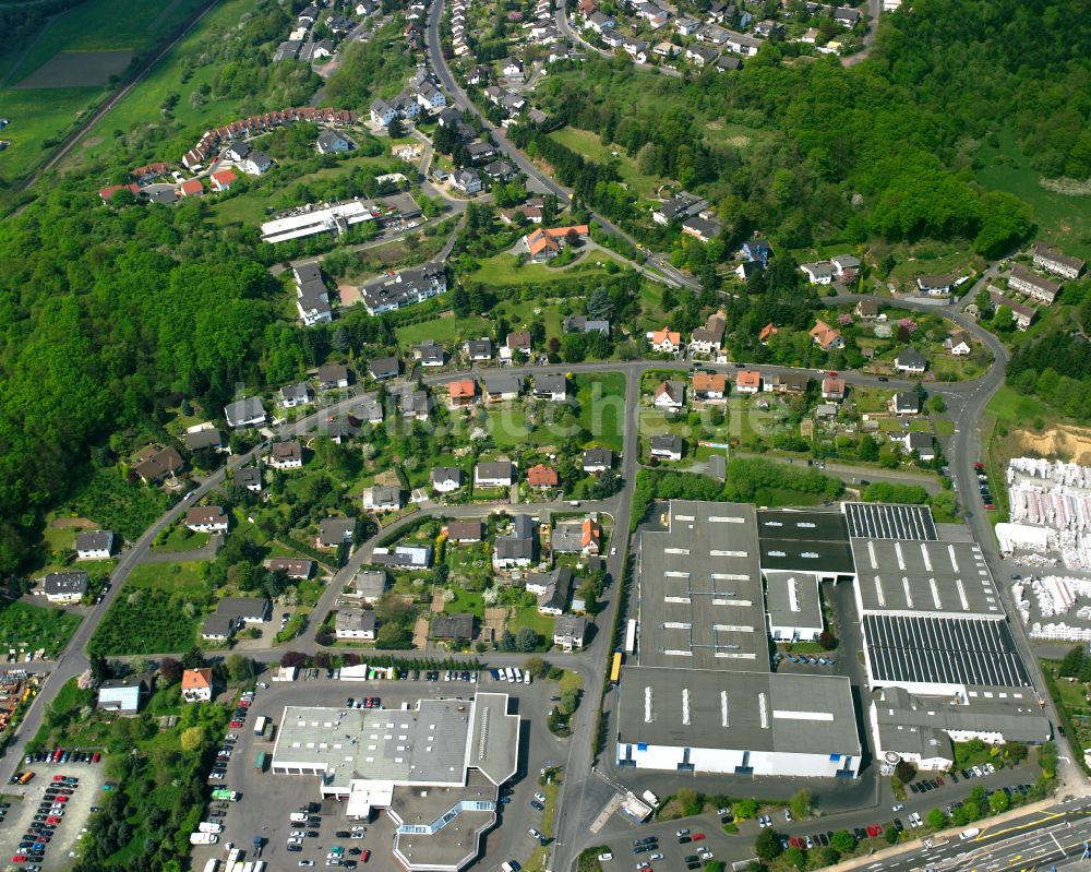 Sechshelden aus der Vogelperspektive: Industrie- und Gewerbegebiet in Sechshelden im Bundesland Hessen, Deutschland