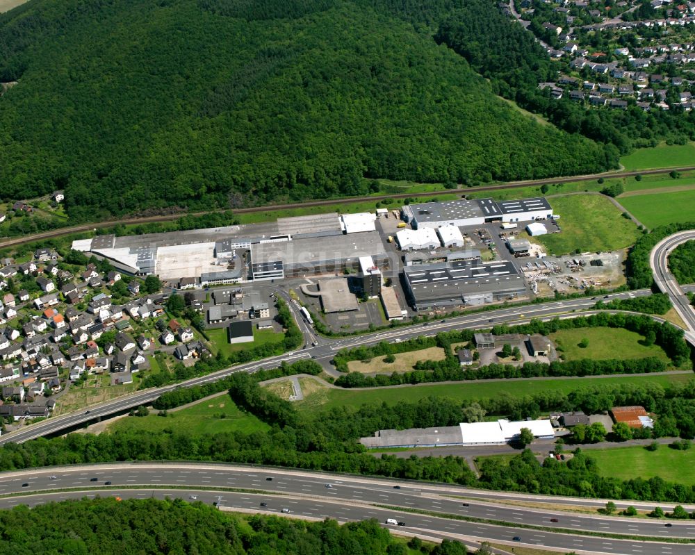 Sechshelden von oben - Industrie- und Gewerbegebiet in Sechshelden im Bundesland Hessen, Deutschland