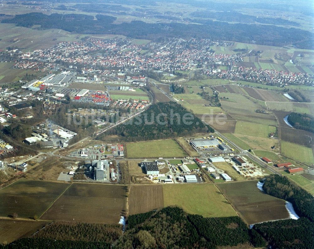 Weißenhorn aus der Vogelperspektive: Industrie- und Gewerbegebiet in Weißenhorn im Bundesland Bayern, Deutschland