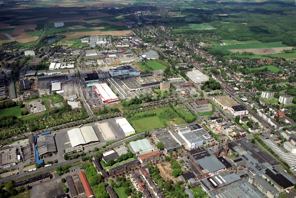 Krefeld von oben - Industrie- und Gewerbegebiet Westpark in Krefeld im Bundesland Nordrhein-Westfalen