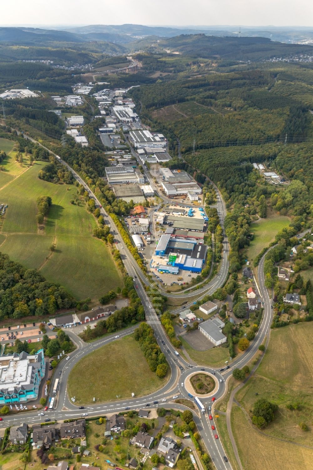 Luftaufnahme Wilnsdorf - Industrie- und Gewerbegebiet in Wilnsdorf im Bundesland Nordrhein-Westfalen, Deutschland