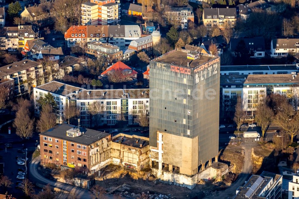 Dortmund aus der Vogelperspektive: Industrie- Ruine Kronenturm der ehemaligen Kronen- Brauerei in Dortmund im Bundesland Nordrhein-Westfalen, Deutschland