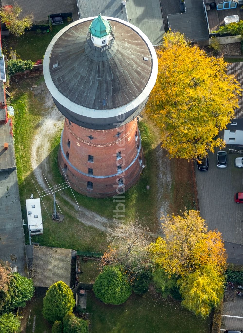 Velbert von oben - Industriedenkmal Alter Wasserturm in Velbert im Bundesland Nordrhein-Westfalen, Deutschland