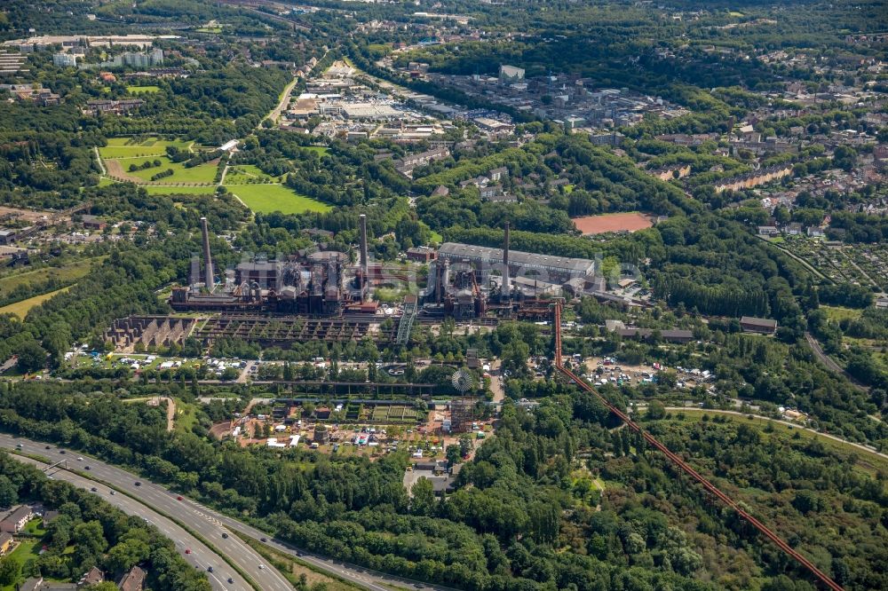 Duisburg von oben - Industriedenkmal der power-ruhrgebiet GmbH in Duisburg im Bundesland Nordrhein-Westfalen