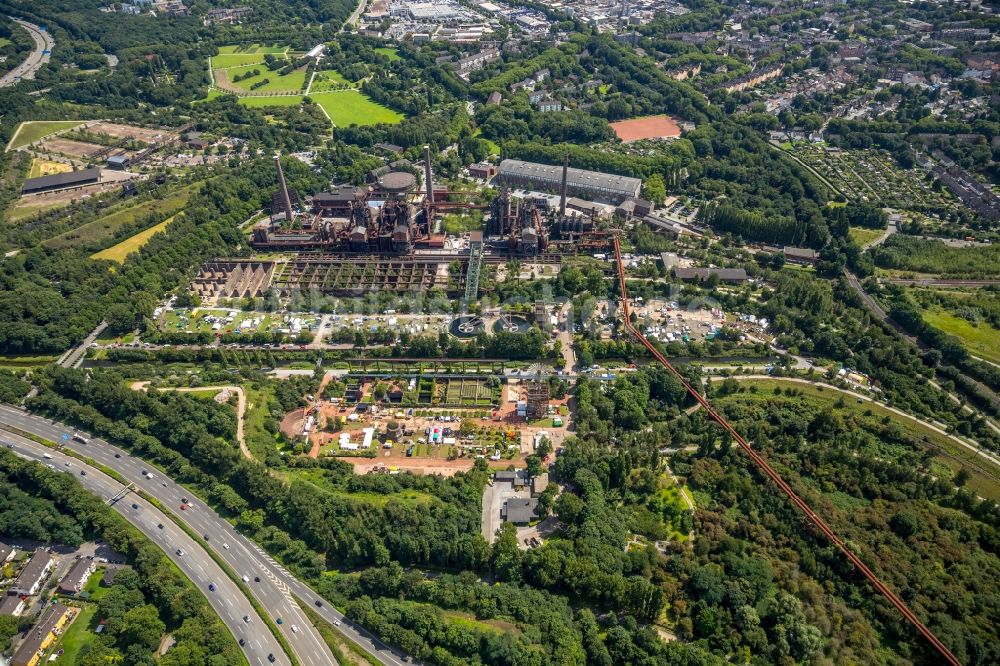 Duisburg von oben - Industriedenkmal der power-ruhrgebiet GmbH in Duisburg im Bundesland Nordrhein-Westfalen