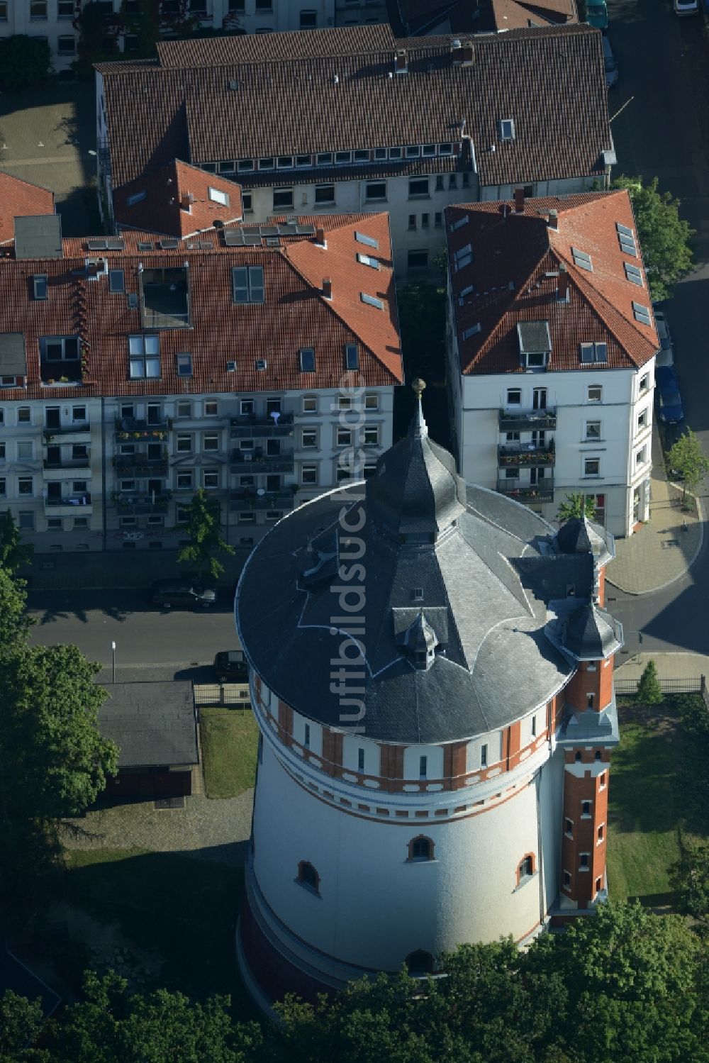 Braunschweig von oben - Industriedenkmal Wasserturm in Braunschweig im Bundesland Niedersachsen