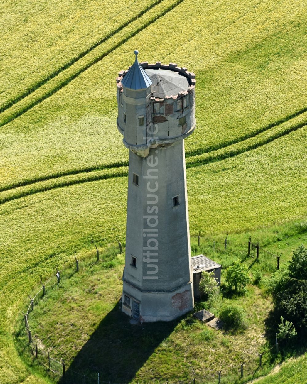 Luftbild Oberschöna - Industriedenkmal Wasserturm Bräunsdorf in Oberschöna im Bundesland Sachsen, Deutschland