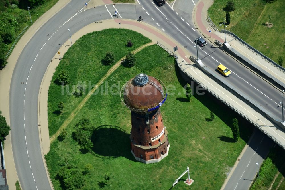 Luftbild Halberstadt - Industriedenkmal Wasserturm in Halberstadt im Bundesland Sachsen-Anhalt