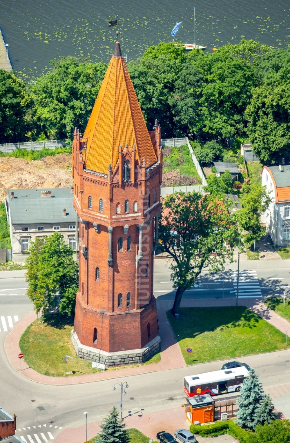 Luftaufnahme Malbork Marienburg - Industriedenkmal Wasserturm in Malbork Marienburg in Pomorskie, Polen