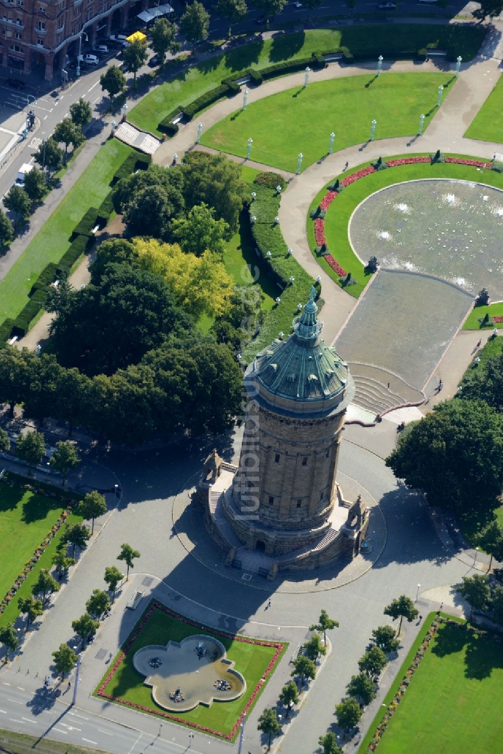 Luftbild Mannheim - Industriedenkmal Wasserturm in Mannheim im Bundesland Baden-Württemberg