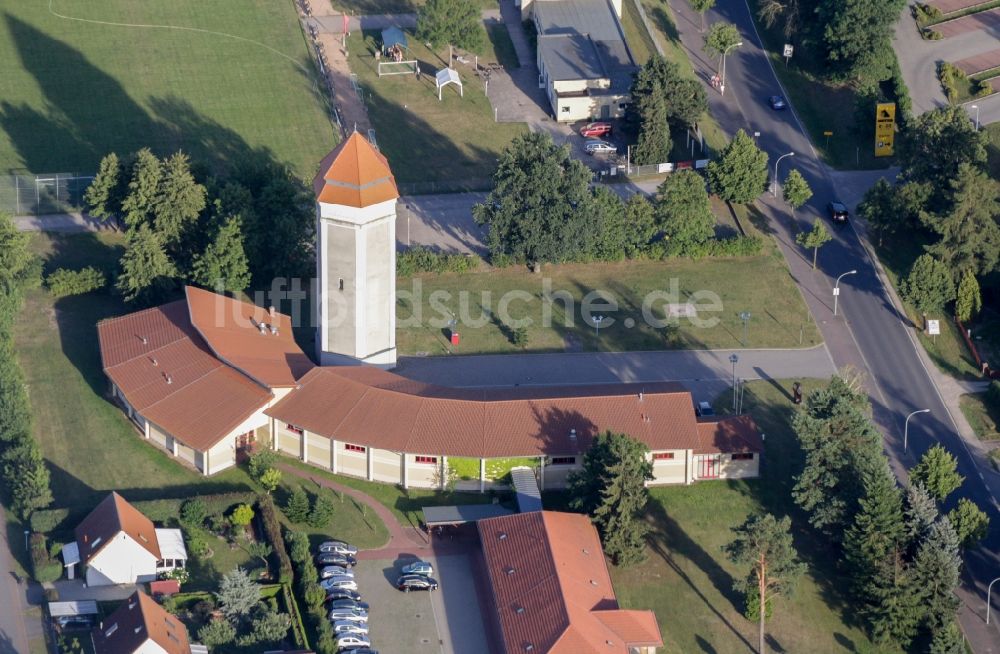 Müncheberg aus der Vogelperspektive: Industriedenkmal Wasserturm in Müncheberg im Bundesland Brandenburg