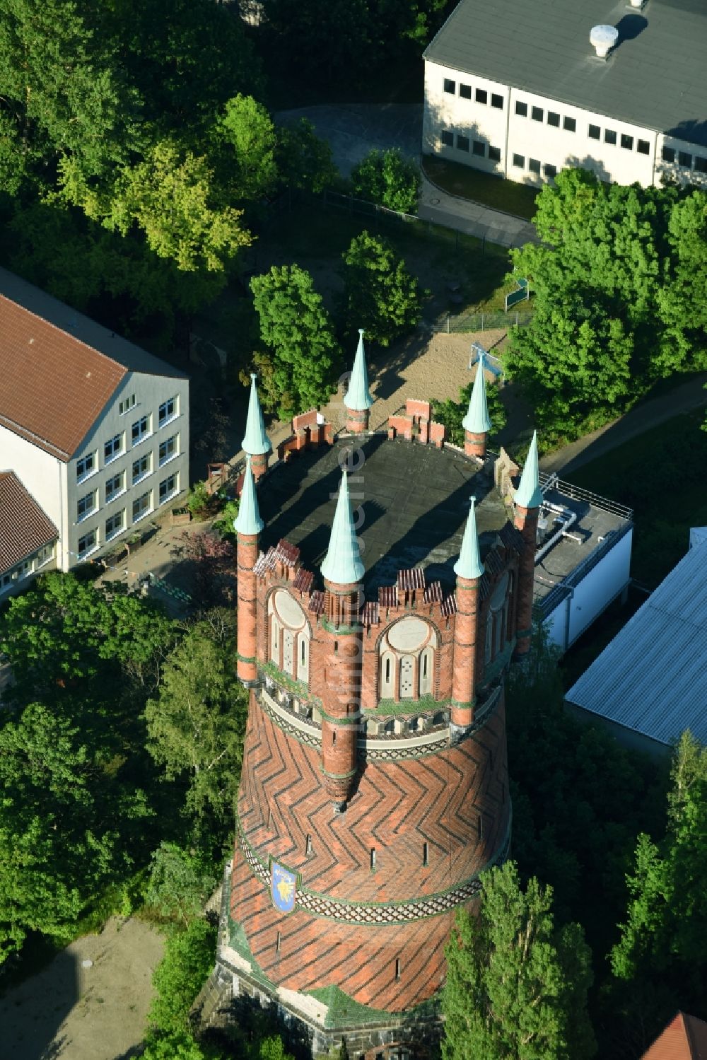 Rostock aus der Vogelperspektive: Industriedenkmal Wasserturm in Rostock im Bundesland Mecklenburg-Vorpommern, Deutschland