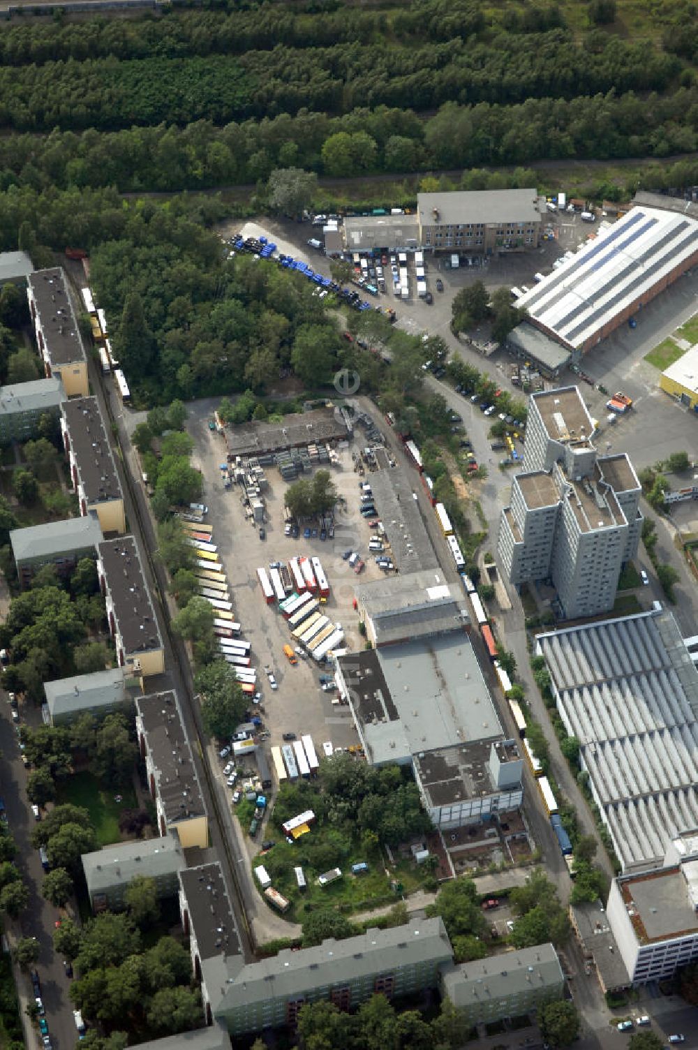 Berlin von oben - Industriegebiet an der Bessemerstraße , Eythstraße in Berlin-Tempelhof