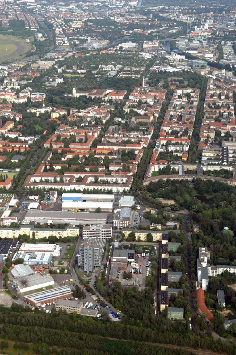 Luftbild Berlin - Industriegebiet an der Bessemerstraße , Eythstraße in Berlin-Tempelhof