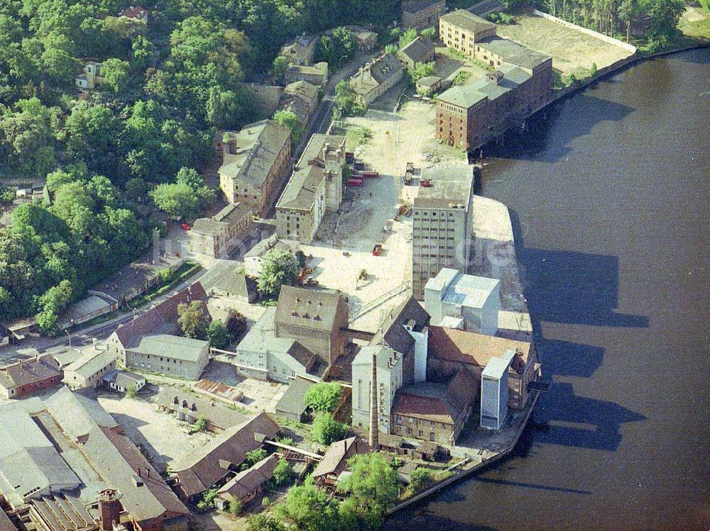 Luftbild Potsdam - Industriegebiet an der Leipziger Straße an der Havel in Potsdam.